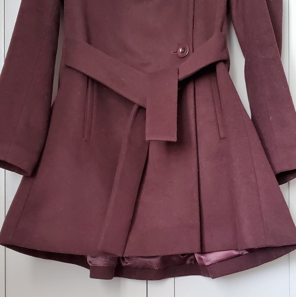 Coat - Picture 3 of 7
